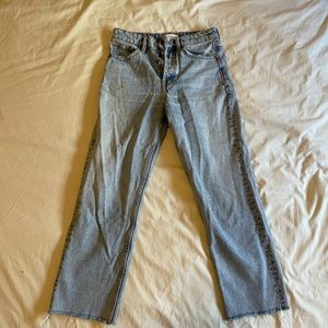 Zara Straight Leg Jean (Size 4)
